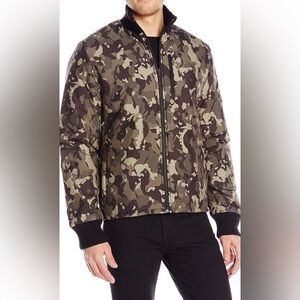 Victorinox Men's Montreux Camouflage Jacket Size Medium